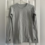 Lululemon Rest Less Pullover grey size 8 Photo 2