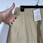 Soft Surroundings NWT Embroidered Crop Pant Size Medium Photo 6