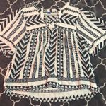 Old Navy  Women's Textured V-Neck Boho Top Size M, Short Sleeve, Casual Photo 0