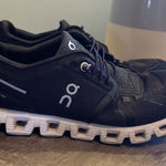 On Cloud 5 Women's Running Shoes Black White Photo 0