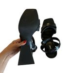 Abound  Women’s Tracy Puffy Strap Black Chunky Platform Sandals Size 8.5 Photo 4