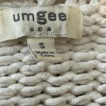 Umgee Cream And Gold Distressed Oversized Cable knit Sweater Small Photo 5