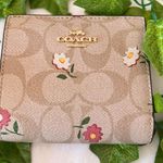 Coach Snap Wallet In Signature Canvas With Nostalgic Ditsy Print ch477 Photo 0