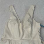 Antonio Melani NWT Ivory Jumpsuit V-Neck Wide Leg Cropped Pants Size 12 Photo 4