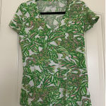 Lilly Pulitzer Michelle V-neck TShirt Medium Seeing Pink Elephants Top Green $68 Photo 0