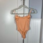 SKIMS  Fits Everybody Cami Thong Bodysuit Faded Nectar size xs NWT sexy slinky‎ Photo 3