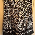 Jones Wear Dress | Black & White Patterned Fitted Flare Dress Stripes Floral 12 Photo 2