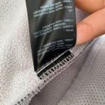 Kirkland Signature Kirkland Women’s Gray Size M - Long Sleeve Full Zip Up Rain Jacket Photo 5