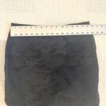 Lululemon  Athletica City skirt 10 camo stretch high low hem SK 3103 Photo 6