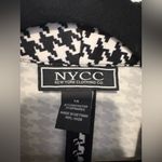 NYC Black and White Houndstooth Cape Size 1X Photo 2