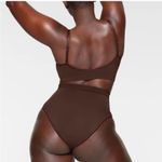 SKIMS  sculpting‎ bralette Photo 1