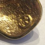 Angel Brand Signed Black Enamel and Gold Tone Vintage Retro Fashion Earrings Photo 4