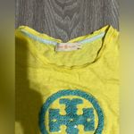 Tory Burch  Sequin Logo Tee Shirt Logo Yellow Blue Size Medium Y2K Photo 5