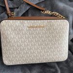 Michael Kors Crossbody Purse Photo 0