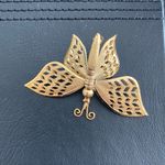 Vintage Butterfly Brooch with Articulated wings Gold Photo 4
