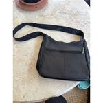 wilson's leather Black Shoulder Bag Photo 8