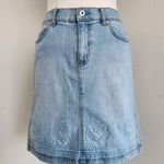 American Vintage Y2K Axcess Liz Claiborne Light Wash Embroidered Denim Mini Skirt Size 12 Photo 0