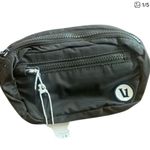 Vuori  Belt Bag/Hip Pack in Color Army. NWT Photo 2