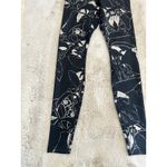 Nike Womens XS Leggings Black Silver Metallic Floral Mid Rise Running Photo 4
