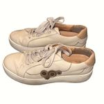 Frye  & Co. Leather Lace Up Casual Sneaker Flower‎ Embellishment Women’s Size 6 Photo 2