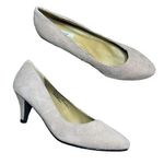 Kimchi Blue Nude Suede Heels Photo 0