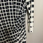 Donna Morgan  Geometric Print Dress Photo 5