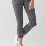 Lululemon Wunder Under Crops Maze Jacquard Size 4 Cropped Leggings Gray Photo 1