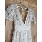 Lulus NWT  Flourishing Blossoms White 3D Floral Backless Midi Dress Wedding Sz L Photo 4