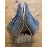 Melrose and Market  Raymie Clog Stone Woven Mules 8 Vegan Leather Suede Gray Photo 6