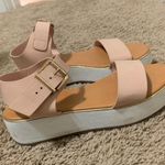 Women’s Flatform Shoes Size 7 Photo 0