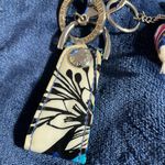 Vera Bradley  Open Loop And Snap Floral Keychain With Bonus Elephant Exc Cond Photo 2