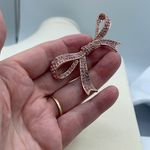 Vintage Kenneth Jay Lane rose gold colored bow brooch Pink Photo 2