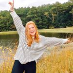 Jessica Simpson Sweatshirt Photo 0