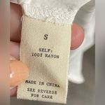 Gimmicks by BKE Gimmicks Embroidered‎ Floral Off The Shoulder Top.  Size Small Photo 2