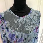 Free People  Daphne‎ Blouse in Silver Blue Floral Pattern Blue Size Small NWT Photo 4
