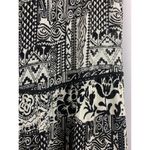 Dress Barn Women’s  Size 14/16 Black & White Patterned Skirt. Photo 4