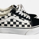 Vans Black and White Old Skool Sneakers Classic Design Photo 0