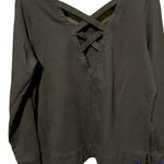 Old Navy  activewear sweatshirt cutout Photo 0