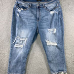 Judy Blue  Jeans Women 22W Capri Fit Distressed Ripped Frayed Hem Light Wash Photo 0