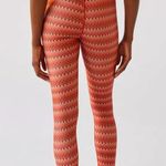 Beyond Yoga Like New  High Waisted Midi Leggings Paprika Chevron Size Small Photo 1