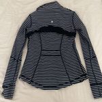 Lululemon Define Jacket! Size 4 Photo 8