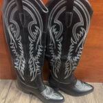 Black Western Cowboy Boots with White Stitching Size 6 Photo 0