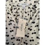 On 34 th White Size M Photo 6