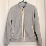 Patagonia  Gray Fuzzy Fleece Full Zip Jacket Size Medium‎ Photo 0