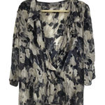 Classiques Entier  Grey & White Silk Floral Print Ruffled Wrap Blouse Top Women M Photo 0