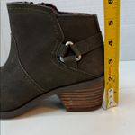 Teva  Women’s Olive Boots size 6 Photo 9