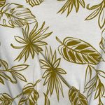 Forever 21 floral tee Photo 1