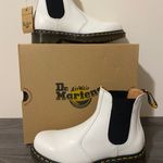 Dr. Martens Chelsea Boots Photo 0
