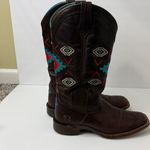 Noble Outfitters Stylish Brown Leather Ankle Boots with Embroidered Accents Size 9 Photo 4
