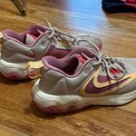 Nike  Giannis Basketball Shoes Photo 0